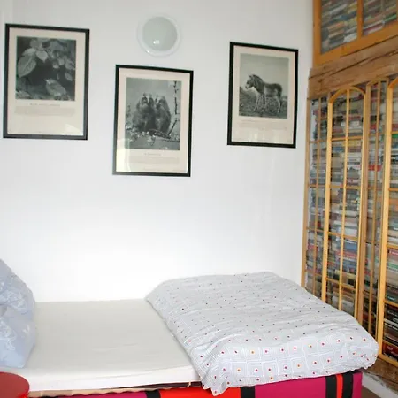 Statek Krizove Pole Apartman *